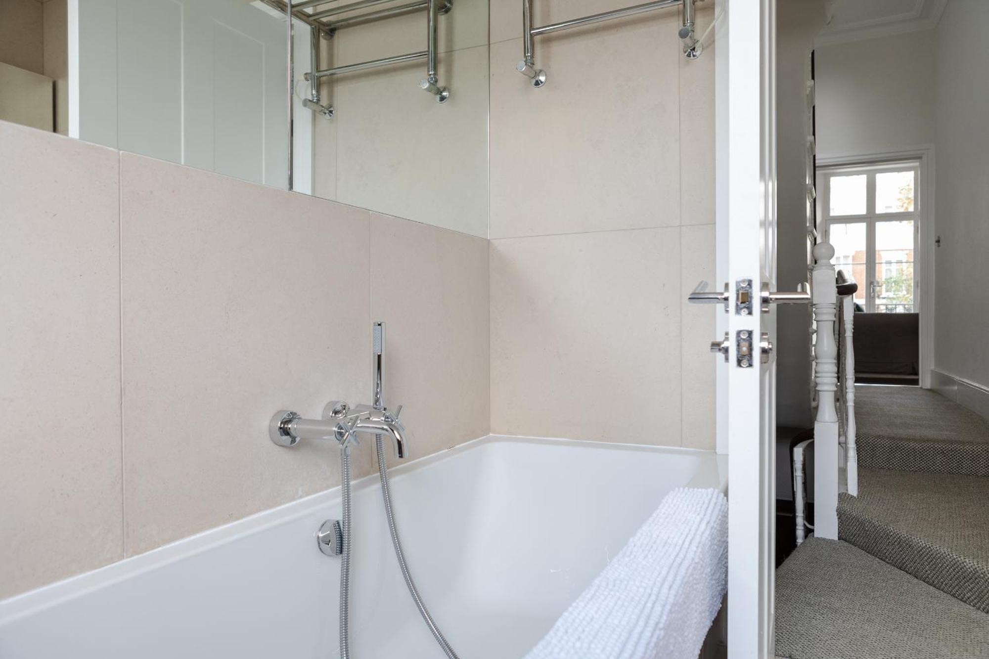 Number 53 - Stunning Maisonette With Parking In Kensington & Chelsea Londen Buitenkant foto