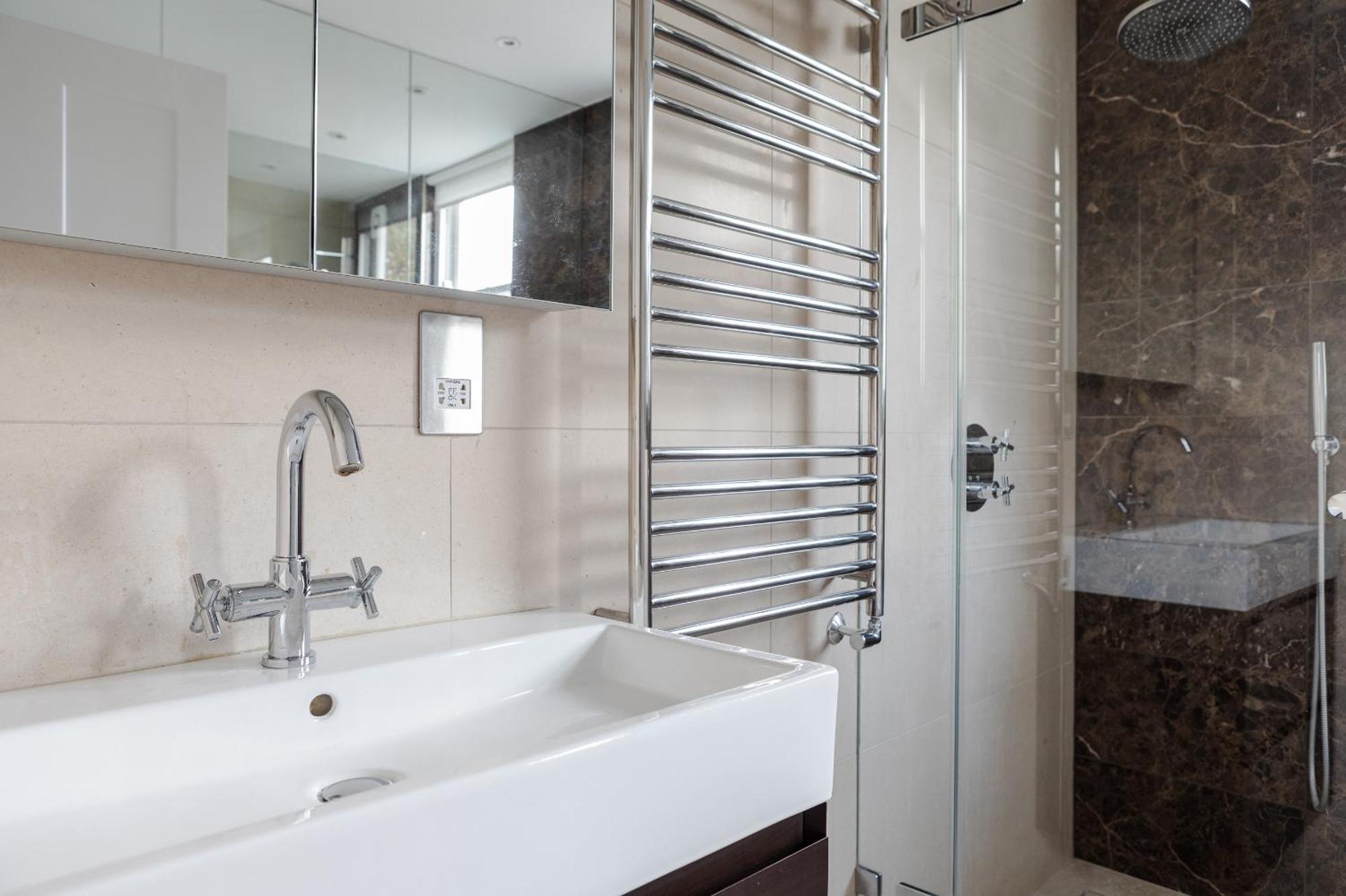 Number 53 - Stunning Maisonette With Parking In Kensington & Chelsea Londen Buitenkant foto