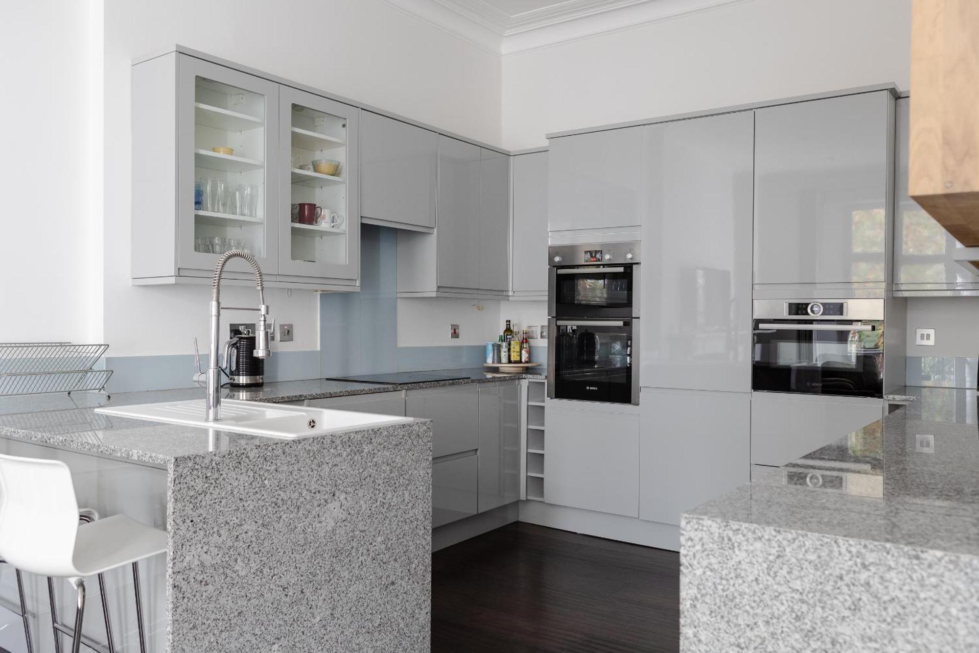 Number 53 - Stunning Maisonette With Parking In Kensington & Chelsea Londen Buitenkant foto
