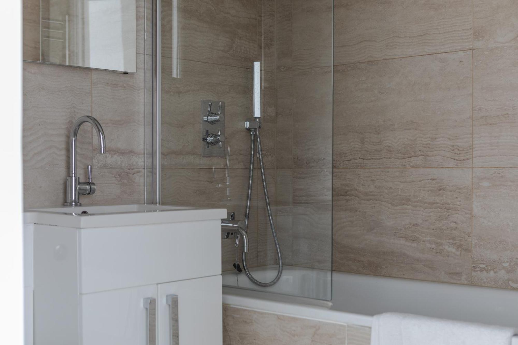 Number 53 - Stunning Maisonette With Parking In Kensington & Chelsea Londen Buitenkant foto